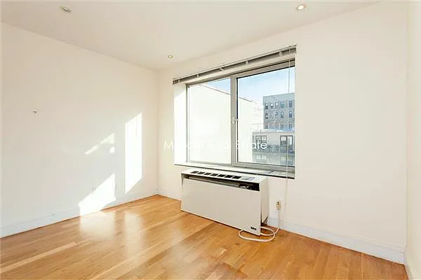 Rented by Mirador Real Estate | media 42