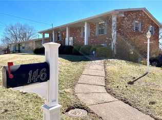 146 N Hills Dr, Parkersburg, WV 26104