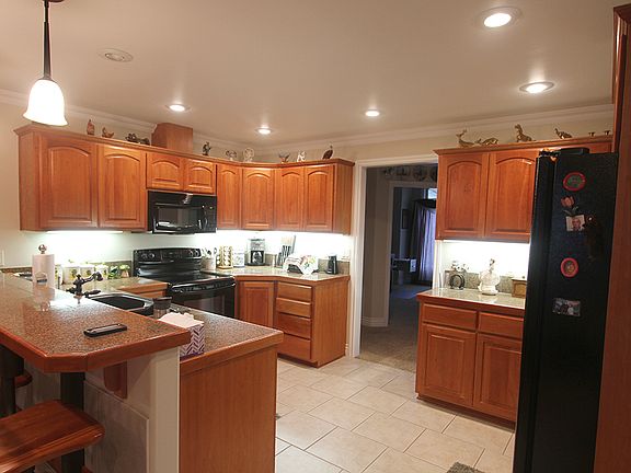 2nd image of 2215 Pitchstone Dr