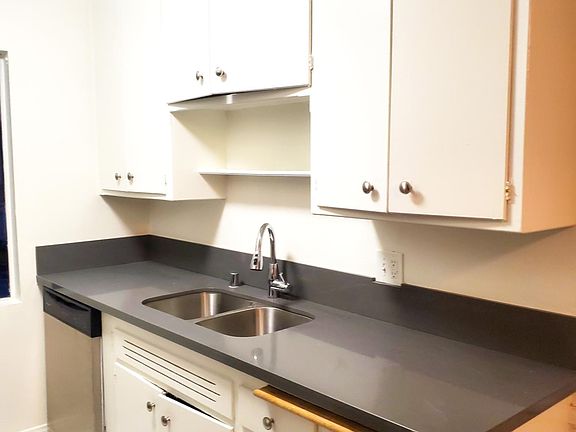 3rd image of 2320 Glendale Blvd #4