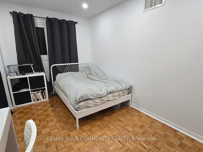 741 Caradonna Cres #25 — Photo 13