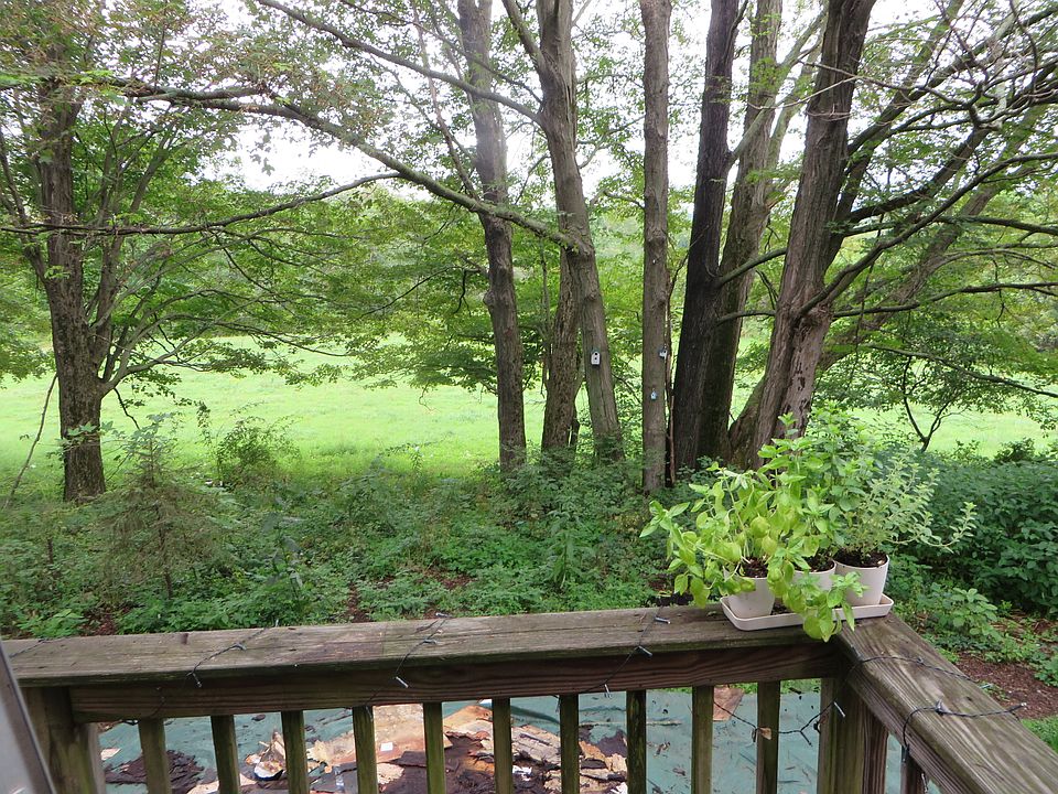 2nd image of 270 Cherry Brook Rd