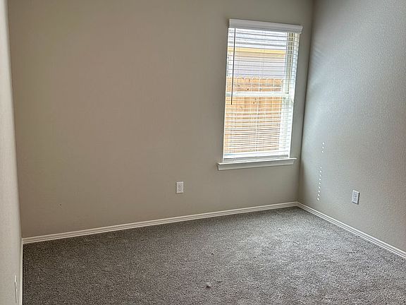 4th image of 1111 Highgarden Dr