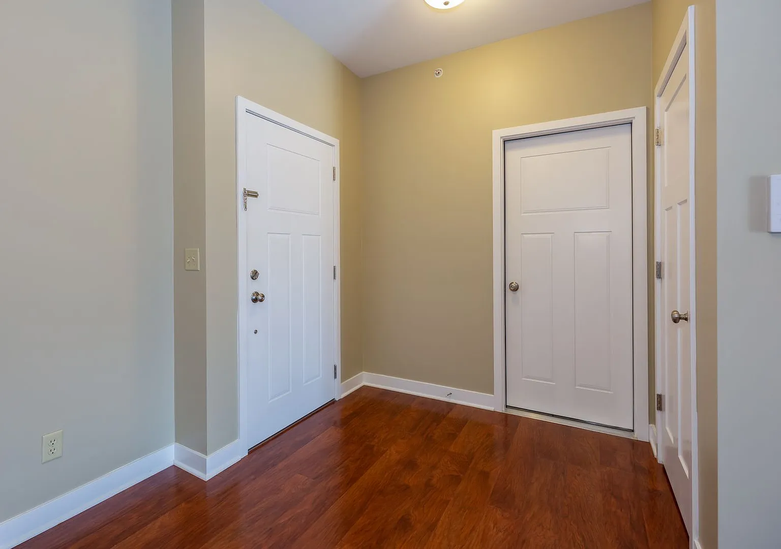 Brookview Terrace — Photo 3