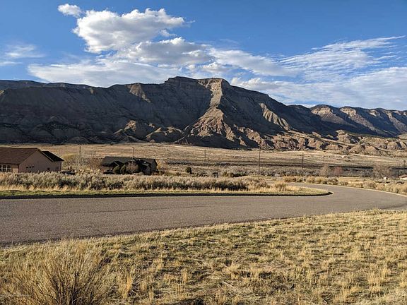 2nd image of 466 Meadow Creek Dr
