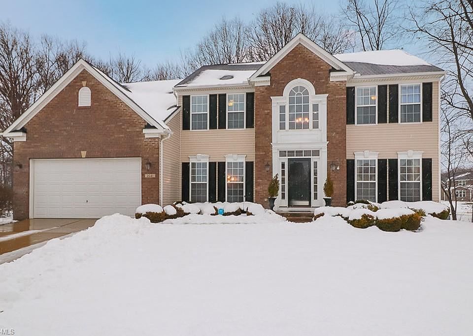 1st image of 2641 Ambridge Dr