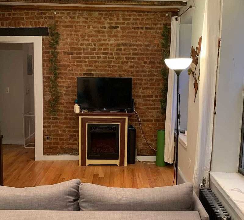 2nd image of 246 Pacific St #38