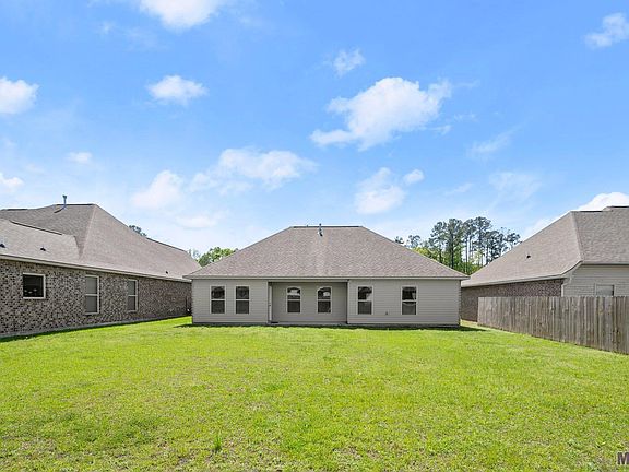 3rd image of 13748 Fig Dr