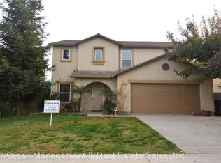 2211 Dandelion Ave, Tulare, CA 93274