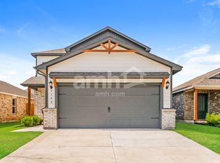9340 NW 126th St, Yukon, OK 73099