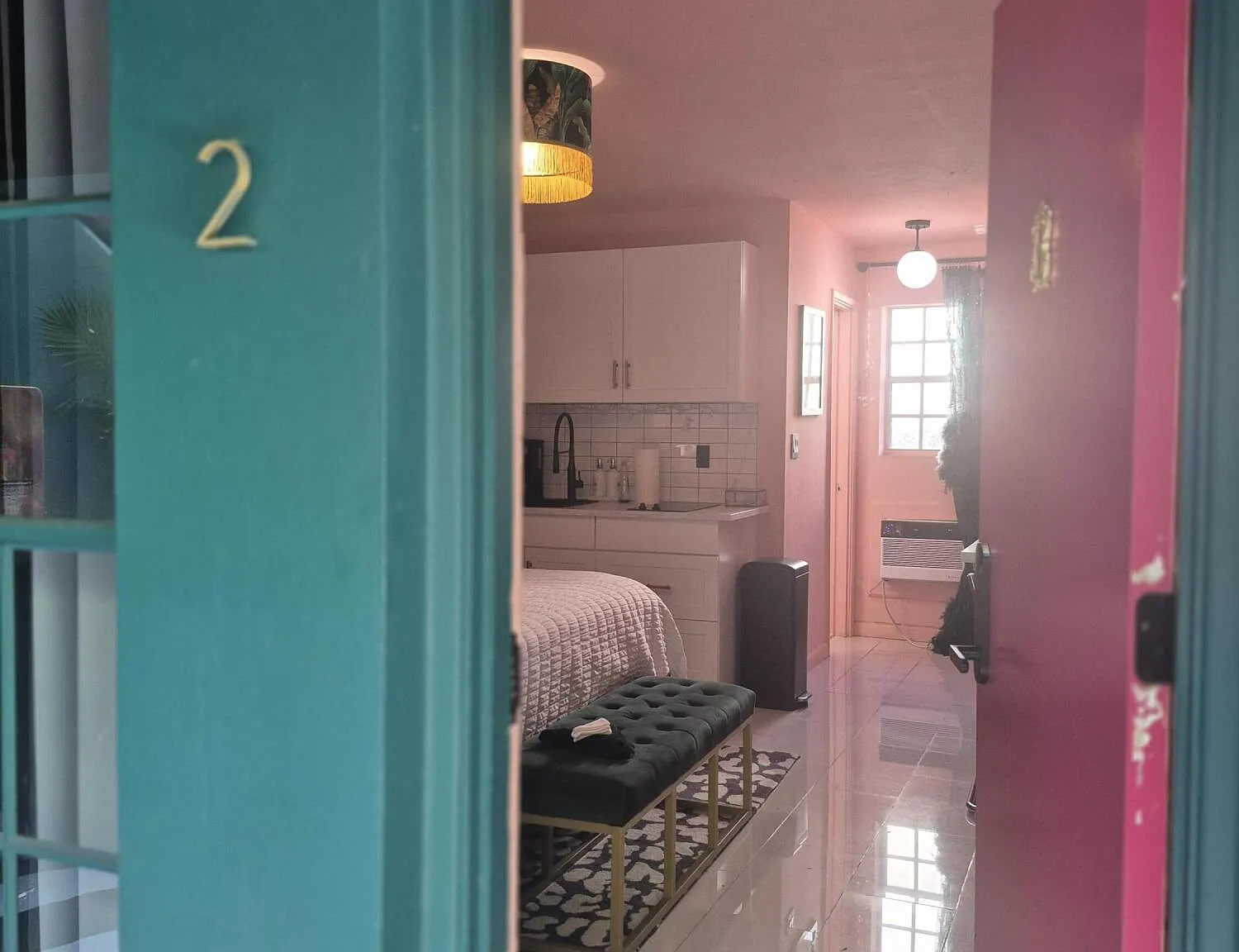 Studio, 1.0 bath, 380 sqft, $1,900 — Photo 1