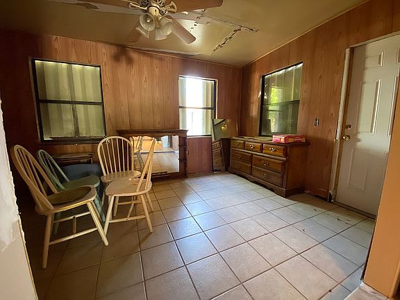2nd image of 4376 1st St