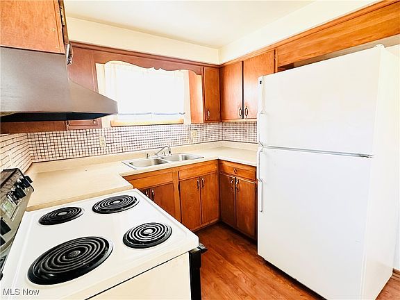 3rd image of 508 Arden Ave