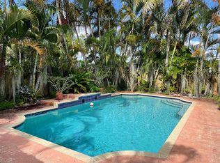 7661 NW 165th Ter, Hialeah, FL 33015