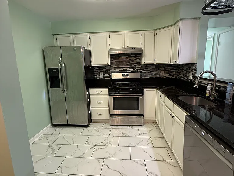 6602 Thackwell Way #F — Photo 5