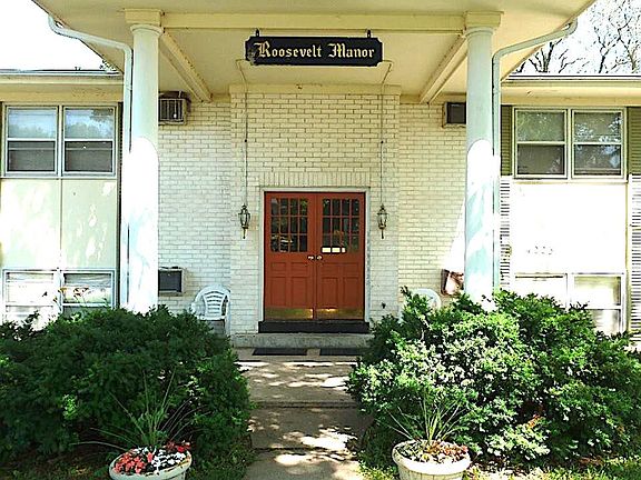 2nd image of 4223 Chamberlain Dr #7