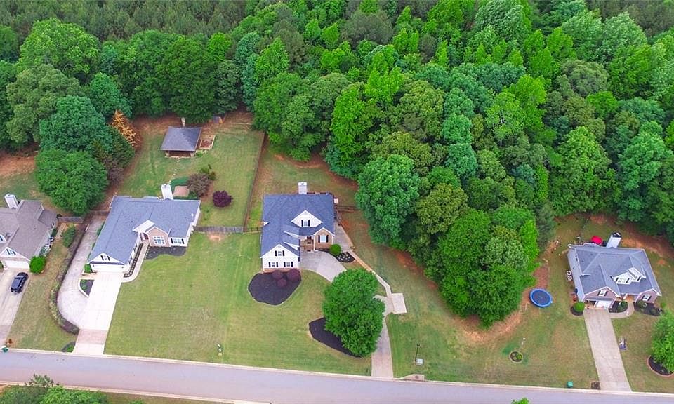1st image of 194 Palmer Ct