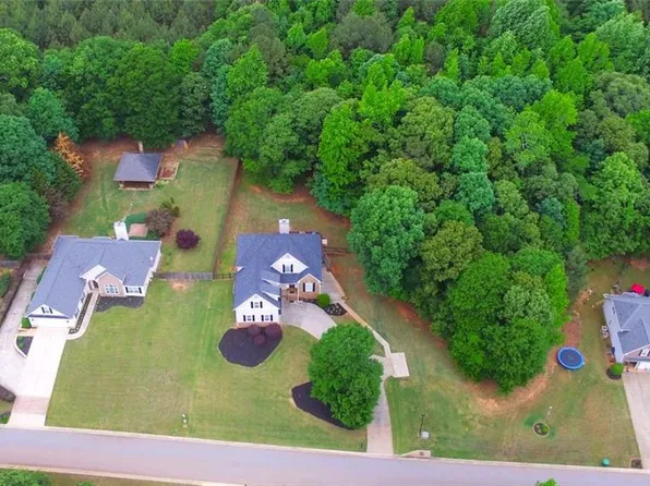 194 Palmer Ct, Jefferson, GA 30549