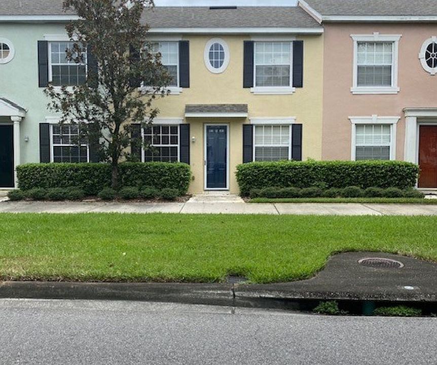 1st image of 13033 Center Square Dr