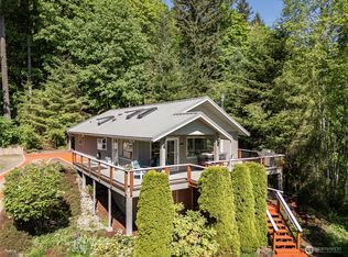 17951 Viking Way NW, Poulsbo, WA 98370