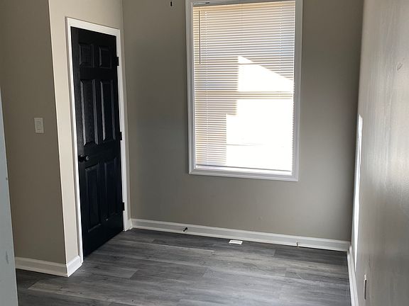 4th image of 2123 Sinclair Ln