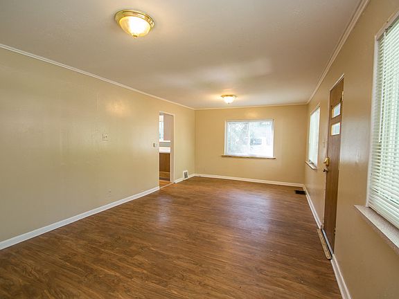 2nd image of 1150 Lincoln Pl #2620662