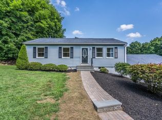 13 Hillside Pl, Carmel, NY 10512