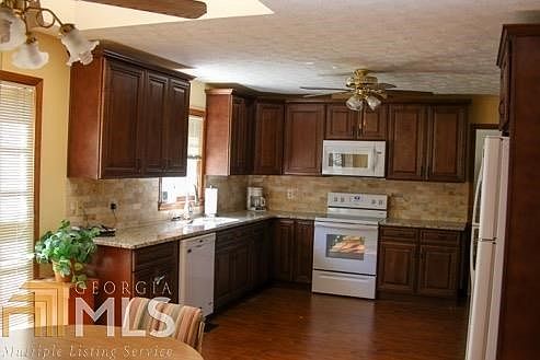 4th image of 4270 Camaron Way #10