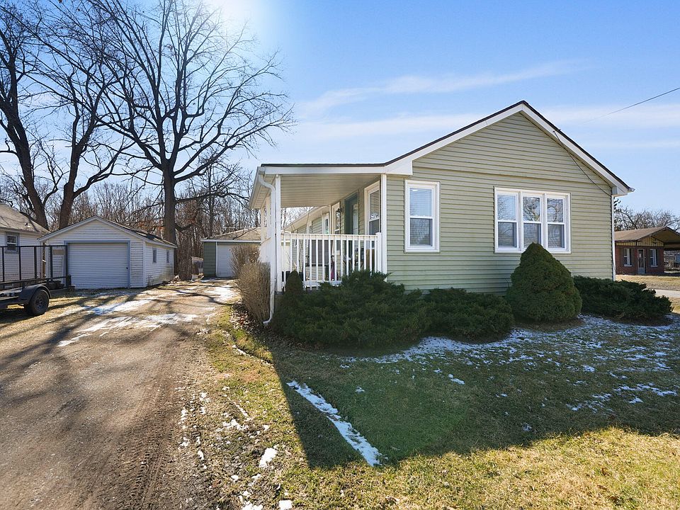 1st image of 217 E 13th Pl