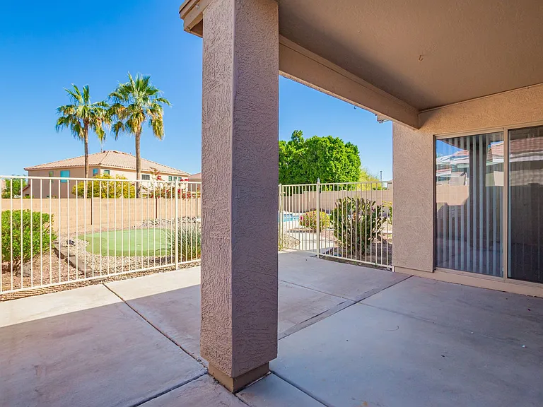 1310 E Beth Dr — Photo 44