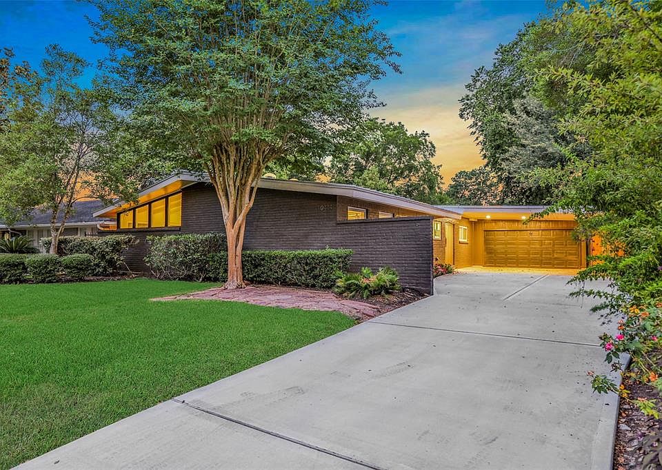 1st image of 10414 Cliffwood Dr