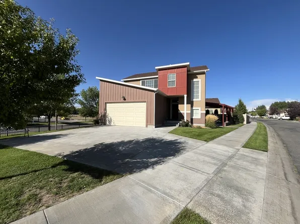 1918 Warm Springs Rd, Idaho Falls, ID 83402