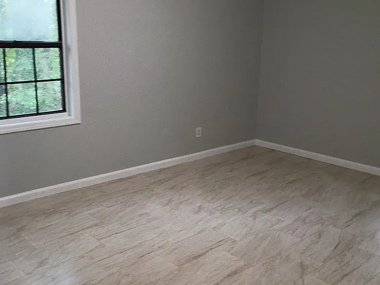 152 Forest Pl — Photo 12