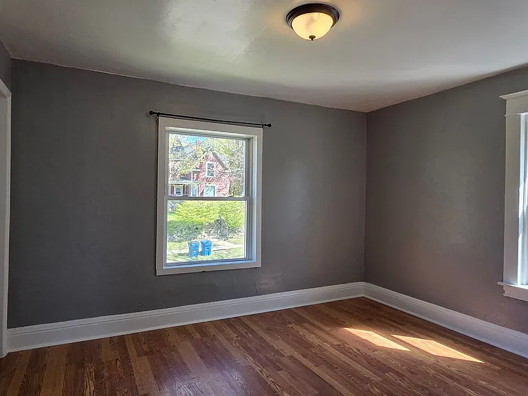 430 E Bremer St #2 — Photo 14