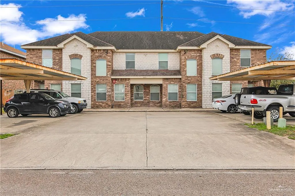 3 bed, 2.5 bath, 1269 sqft, $1,250 — Photo 1
