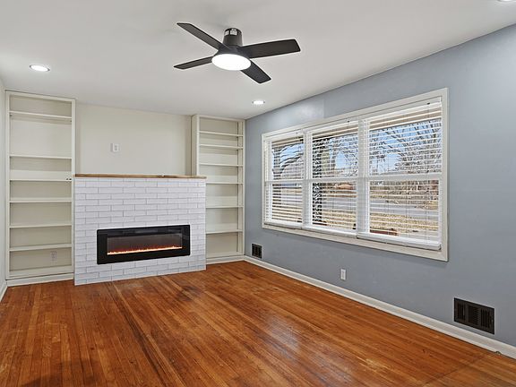 2nd image of 101 S Heather Ln