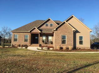 1426 Azalee Ln, Chapel Hill, TN 37034