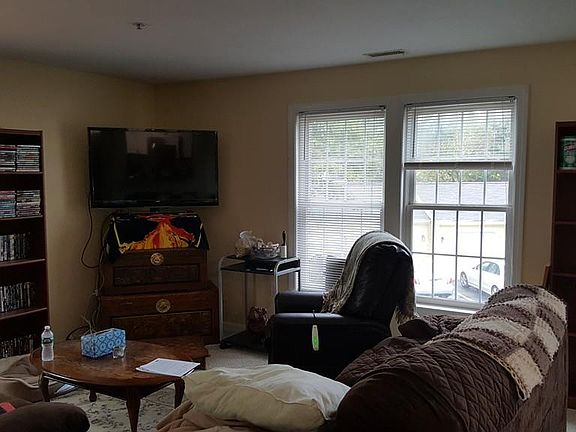 3rd image of 1 Riverview Blvd APT 4-207
