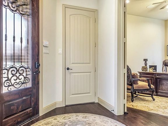 5th image of 1406 Corrara Dr