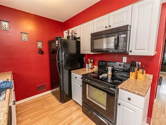 3rd image of 1222 Oakhill Ave