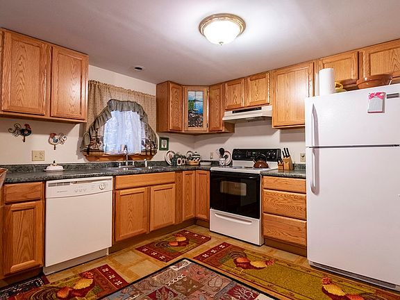 5th image of 19 Sequoia Mountain Ln