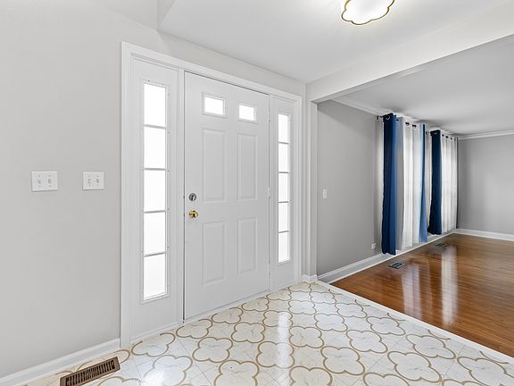 5th image of 17 Cherrywood Dr