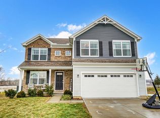 827 Prescot Cir, Trenton, OH 45067