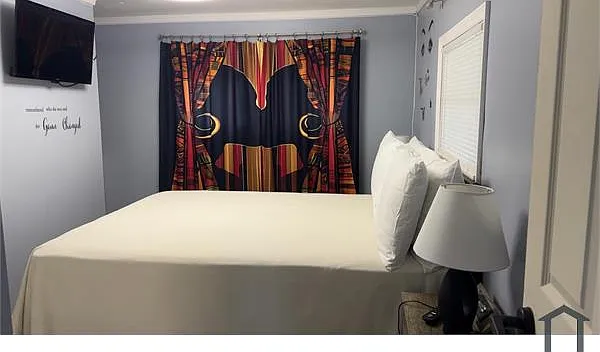 3 bed, $2,000 — Photo 2