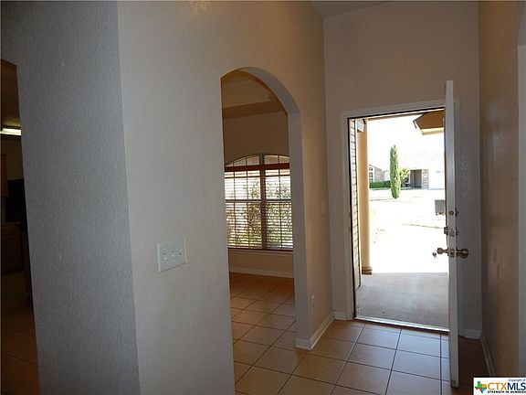 3rd image of 608 Aries Ave