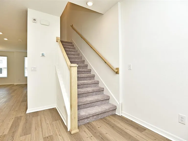 2948 Voyager Ave — Photo 16