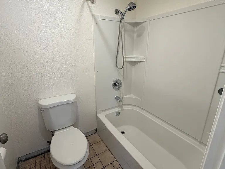 2904 Leotar Cir #37 — Photo 11