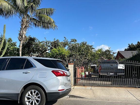 2nd image of 10922-10924 Berry Ave