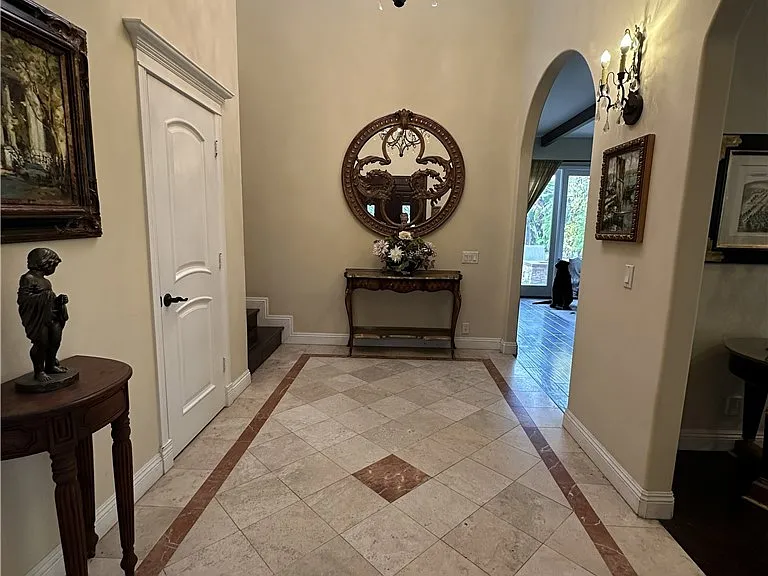 25941 Nellie Gail Rd — Photo 5