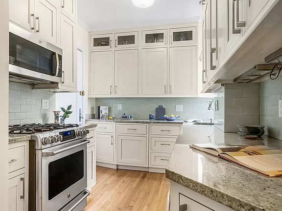 5th image of 505 W End Ave APT 14D